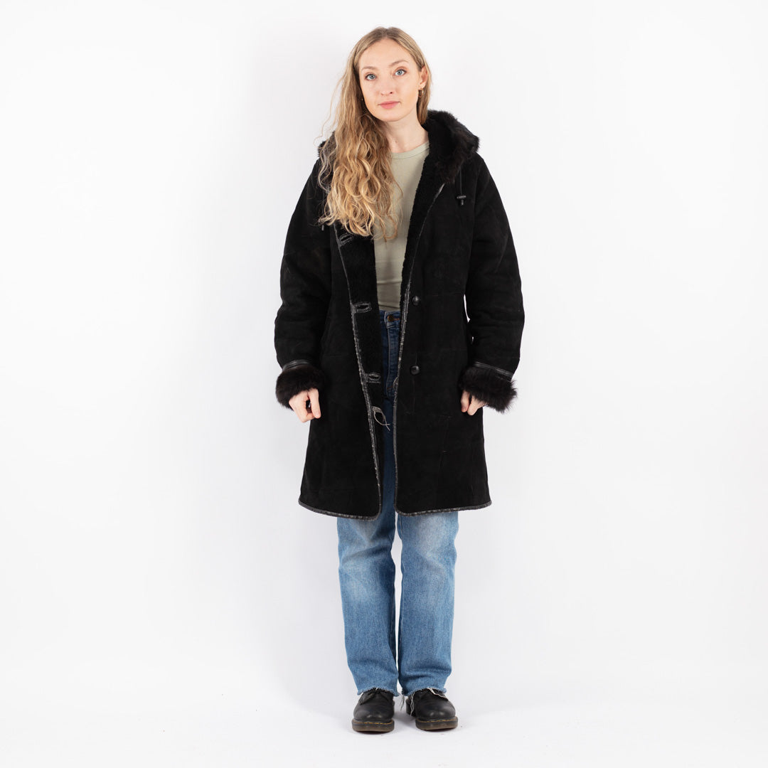 Vintage 90's Women Sheepskin Coat in Black