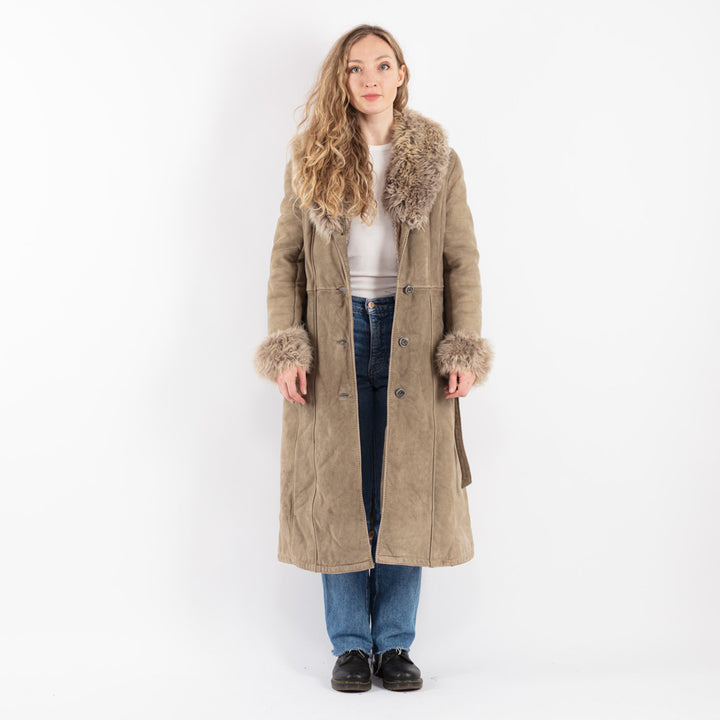 Vintage 70's Women Sheepskin Coat in Beige