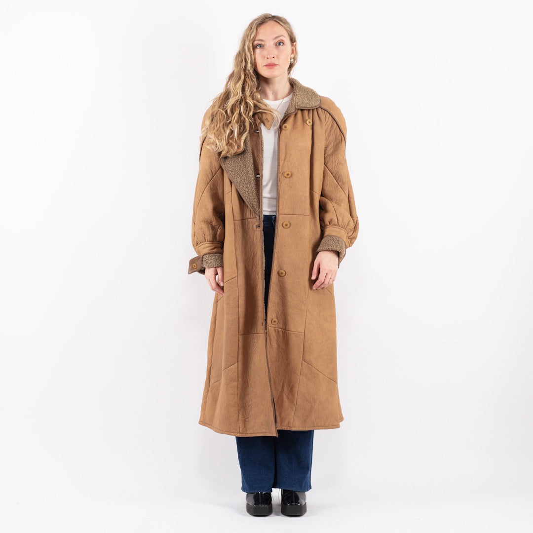 Vintage 90's Women Sheepskin Coat in Beige