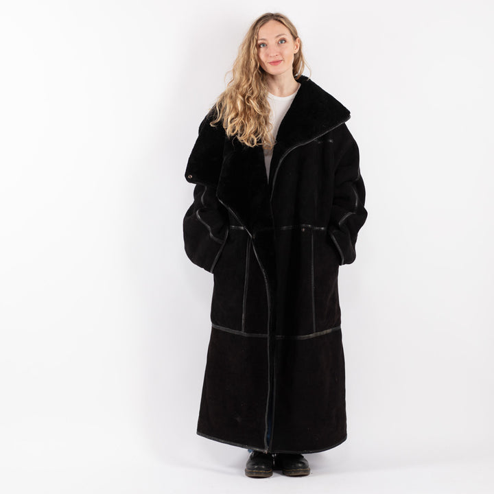 Vintage 80's Women Sheepskin Coat in Black