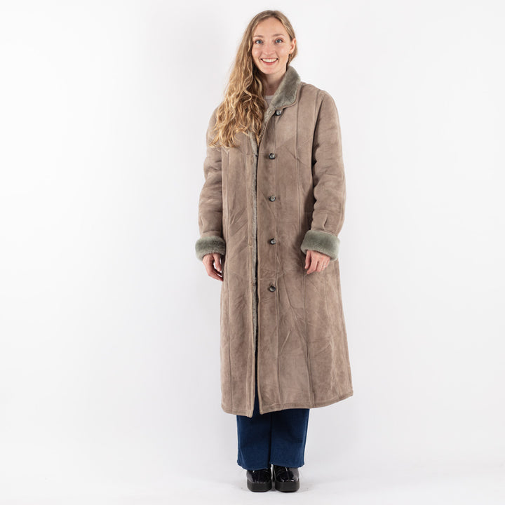 Vintage 70's Women Sheepskin Coat in Beige
