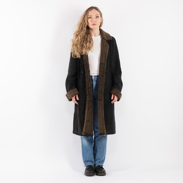 Vintage 90's Women Sheepskin Coat in Black