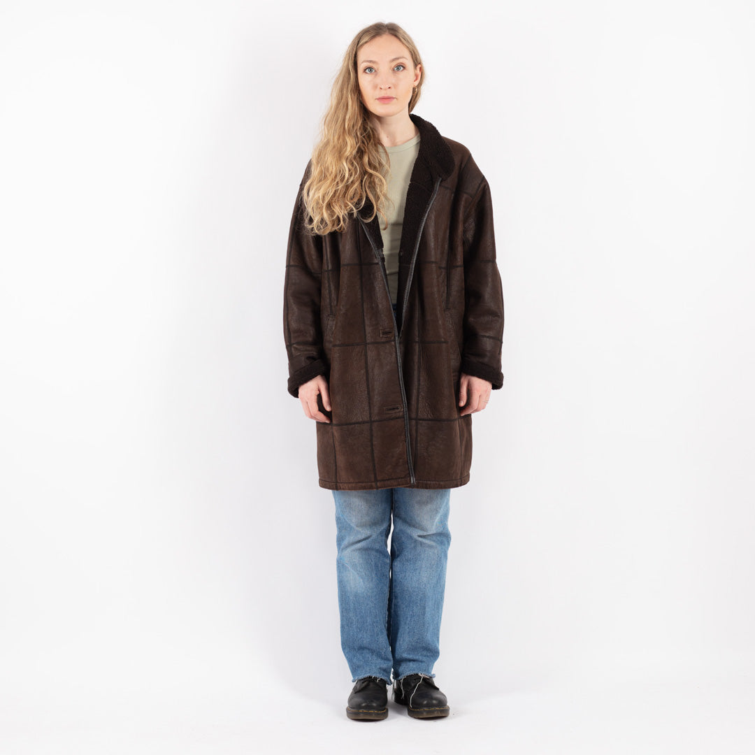 Vintage 90's Women Sheepskin Coat in Brown