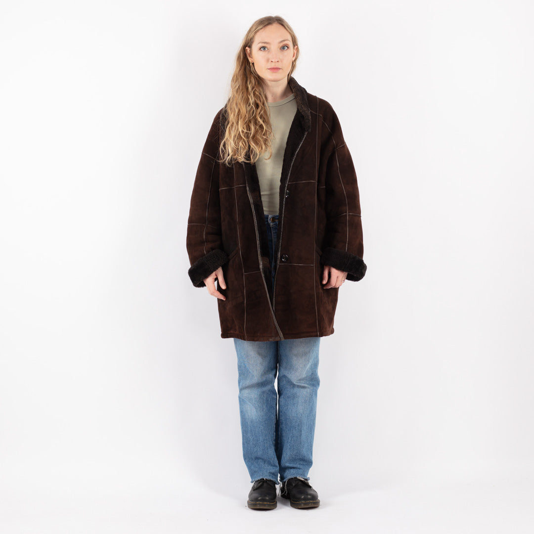 Vintage 90's Women Sheepskin Coat in Brown