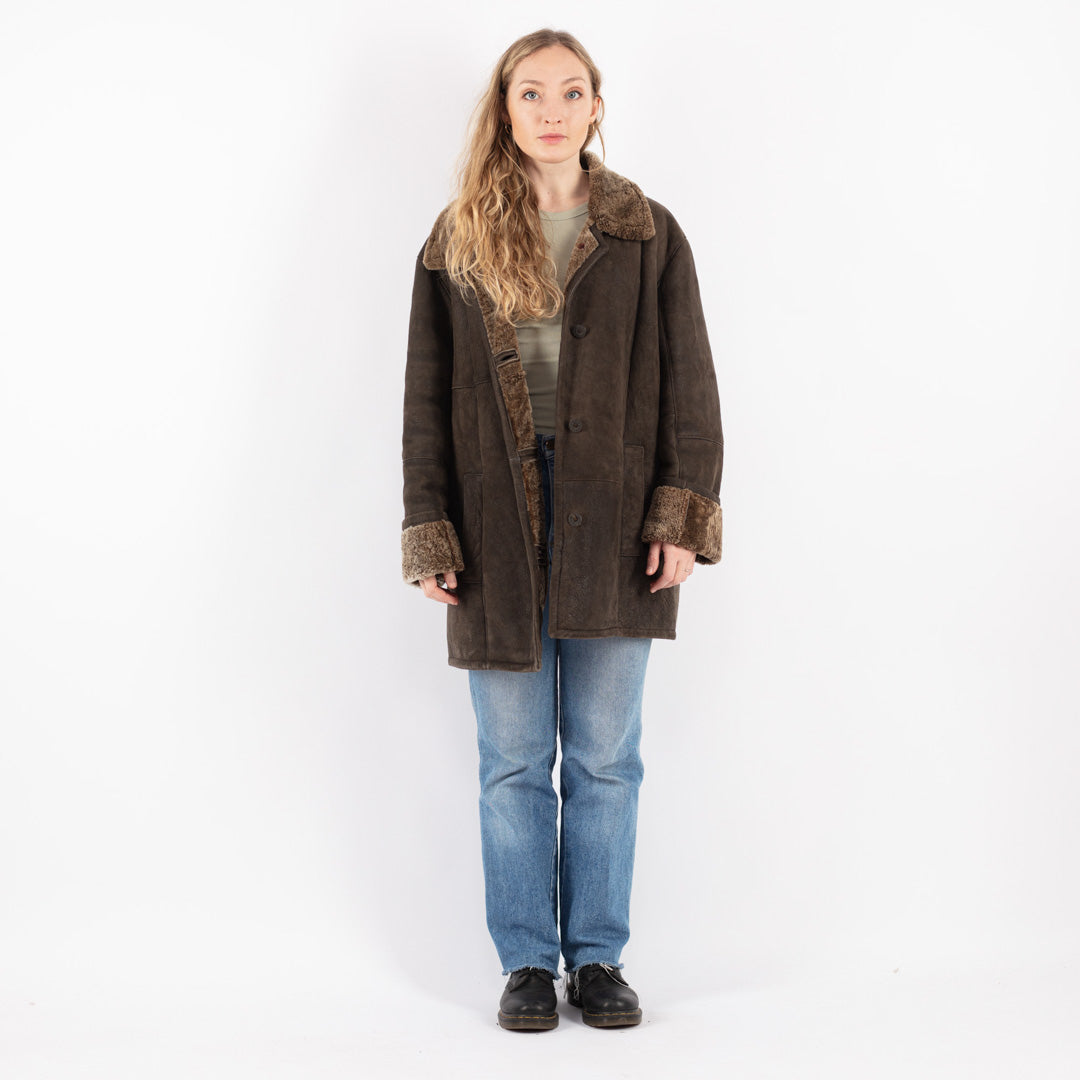 Vintage 90's Women Sheepskin Coat in Brown