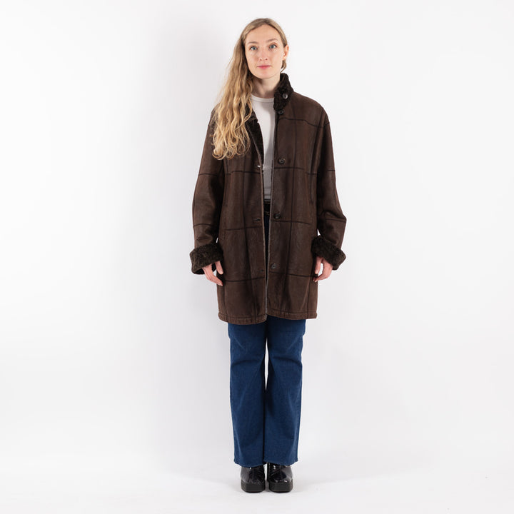 Vintage 90's Women Sheepskin Coat in Brown