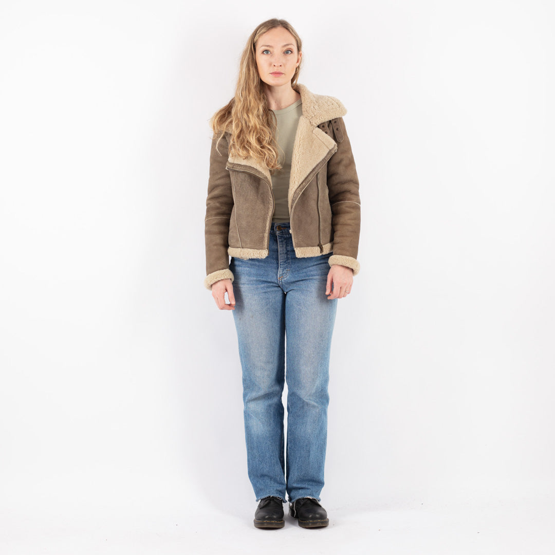 Vintage 90's Women Sheepskin Jacket in Beige