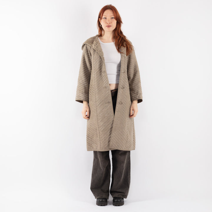 Vintage 70's Women Sheepskin Coat in Beige