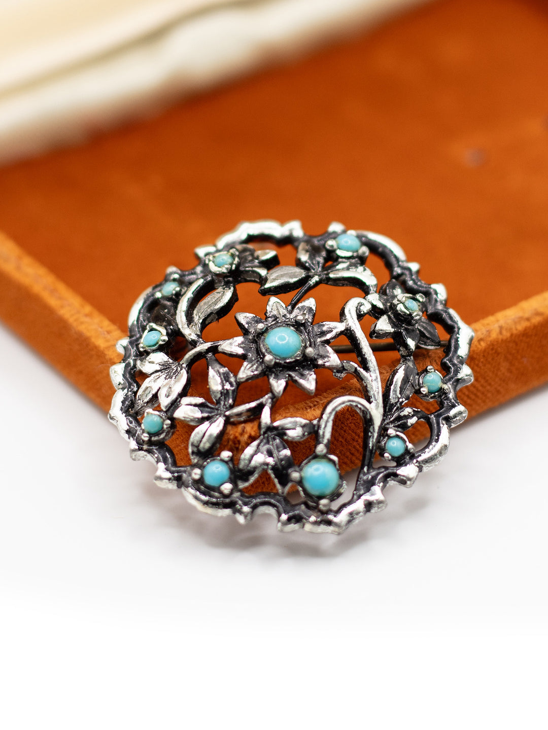 Vintage 60's Brooch in Silver