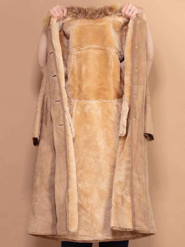 Vintage 70's Women Belted Sheepskin Longline Coat in Beige - NorthernGrip