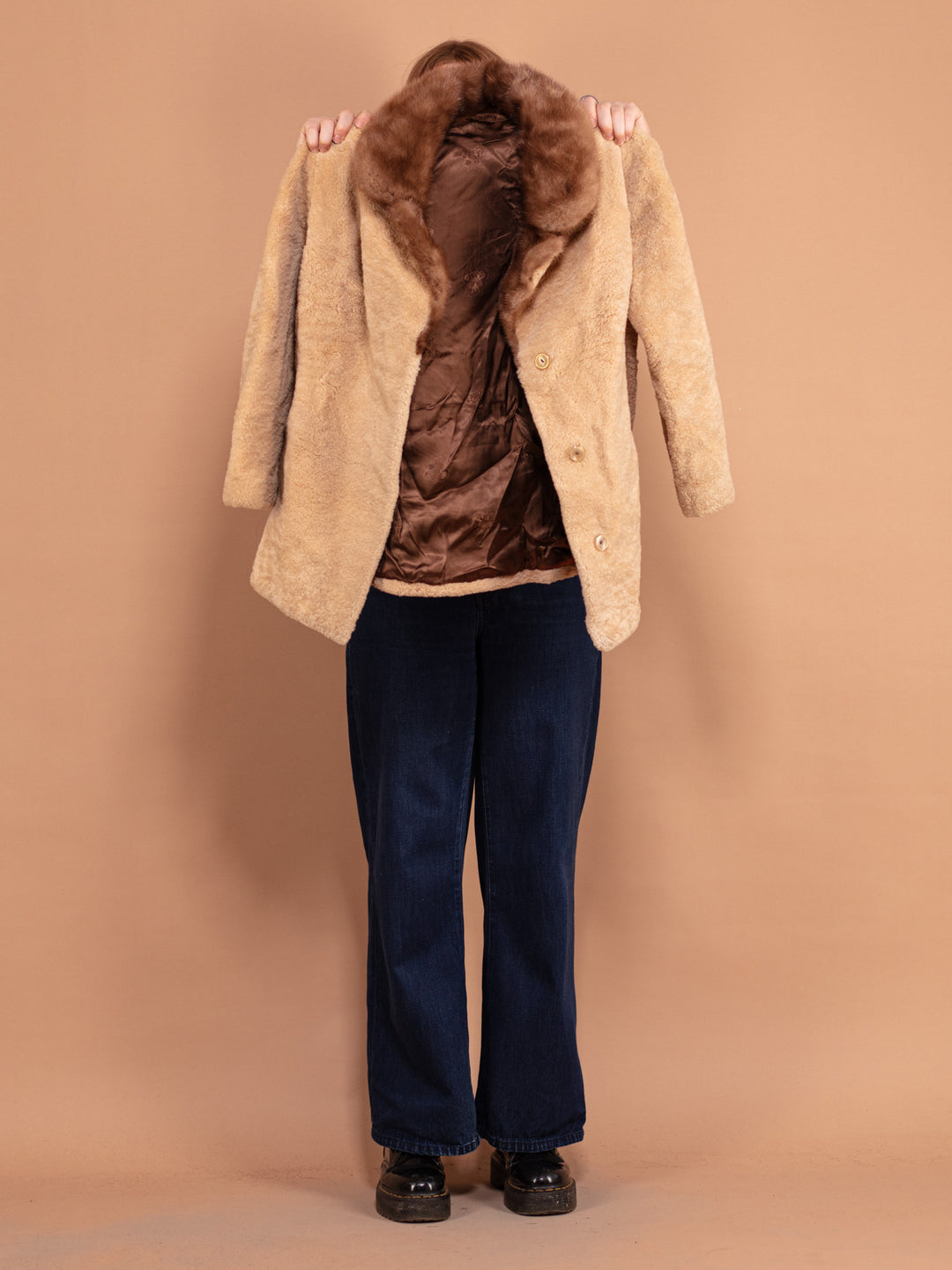 Vintage 60's Women Sheep Fur Coat in Beige - NorthernGrip