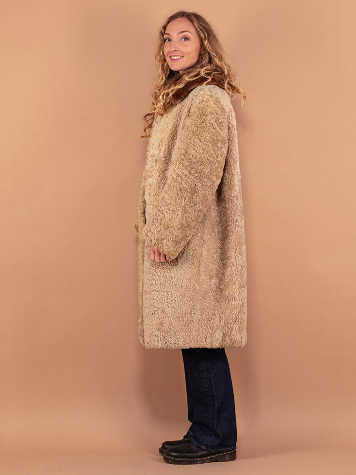 Vintage 60's Women Sheep Wool Midi Coat in Beige - NorthernGrip