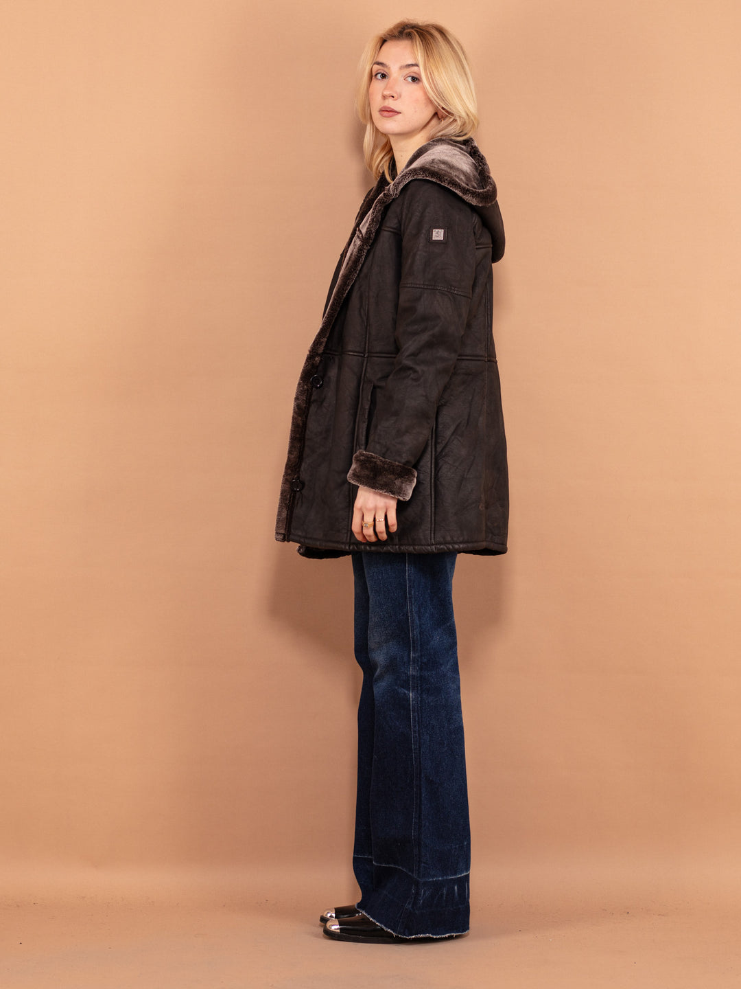 Vintage 90's Women Faux Fur Lined Leather Coat in Dark Brown - NorthernGrip