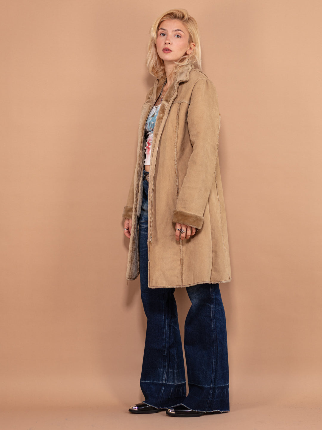 Vintage 90's Women Faux Sheepskin Coat in Beige - NorthernGrip
