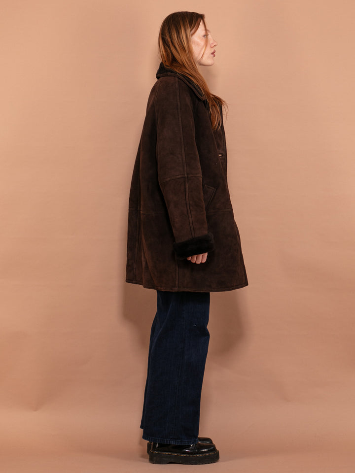 Vintage 90's Women Oversized Shearling Coat in Brown - NorthernGrip