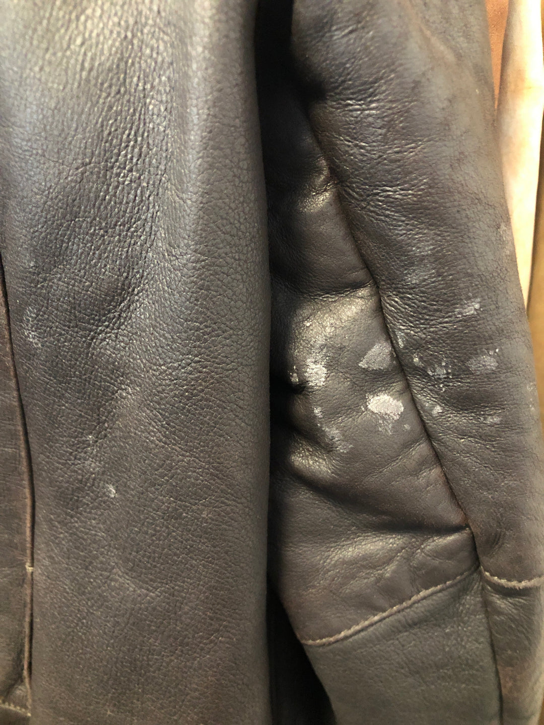 Vintage 90's Women Sheepskin Coat in Brown - NorthernGrip