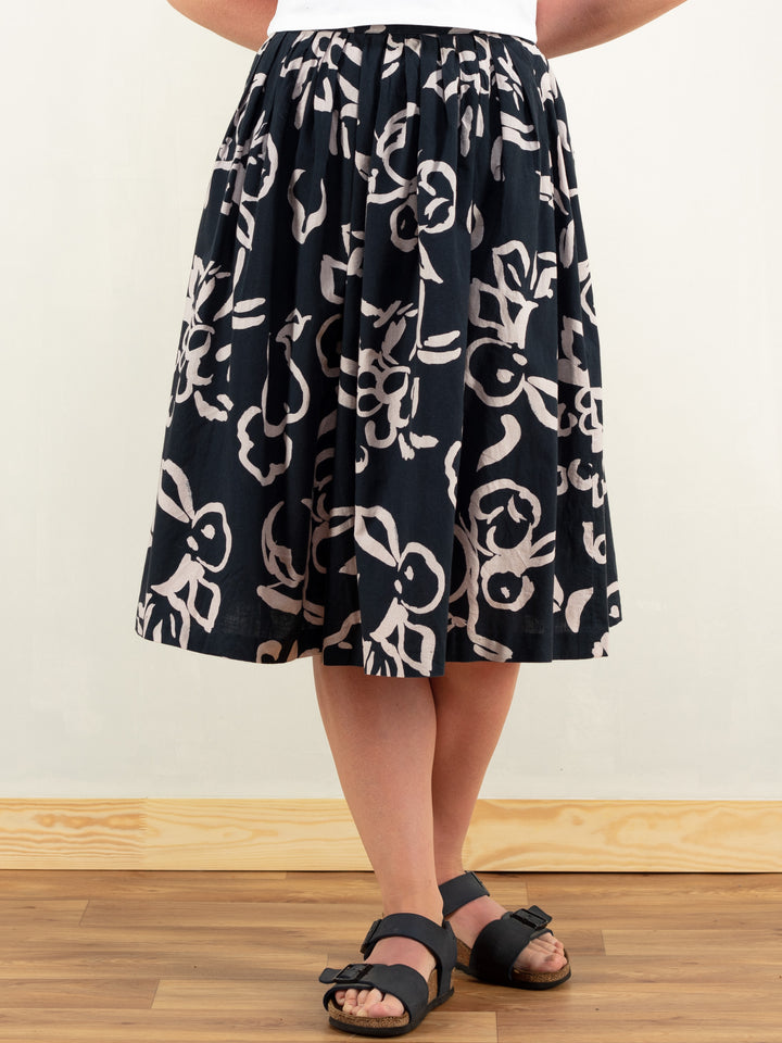 Vintage 80's Black Women Midi Skirt - NorthernGrip