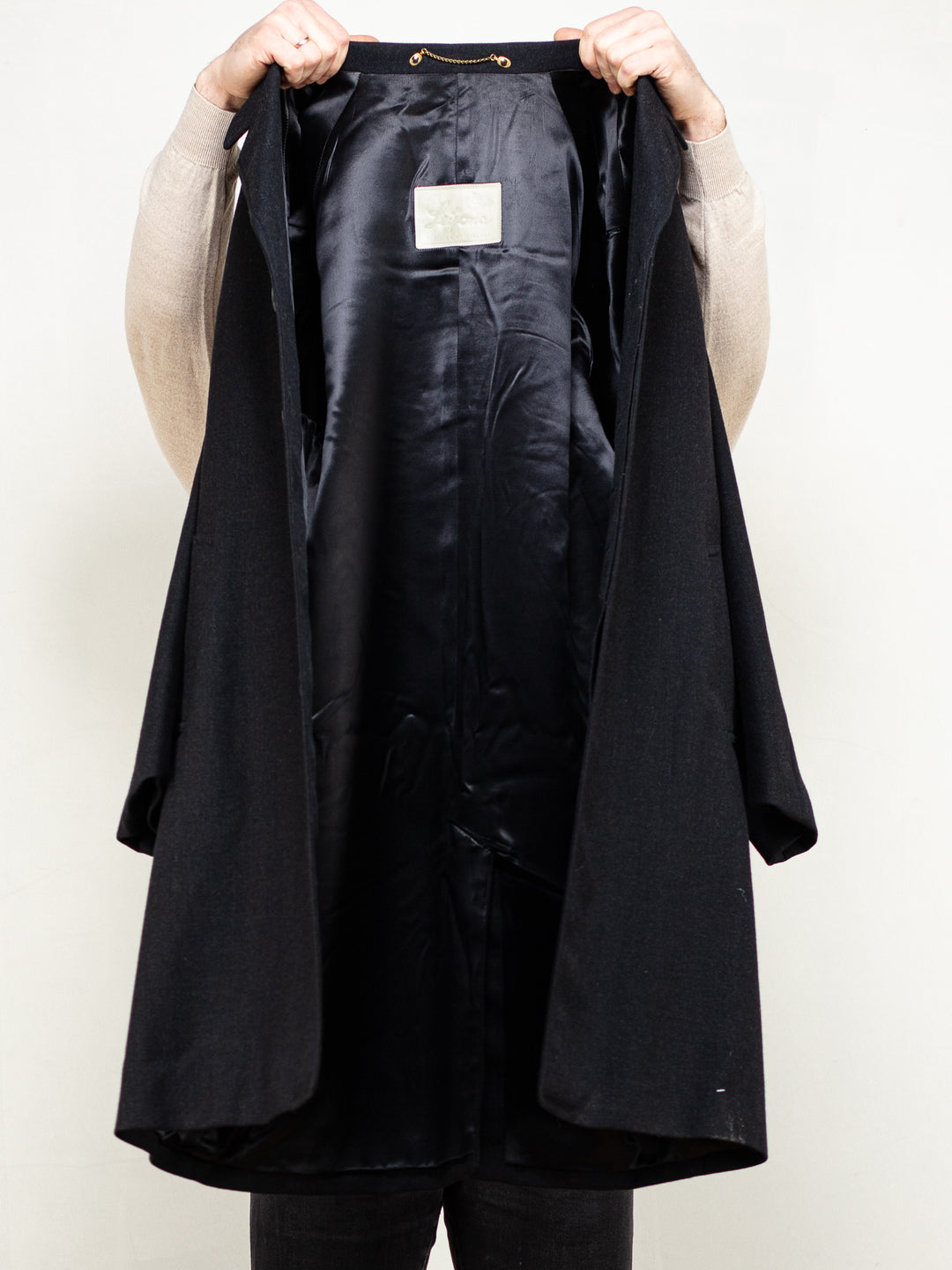 Vintage 80's Men Wool Blend Coat in Grey - NorthernGrip