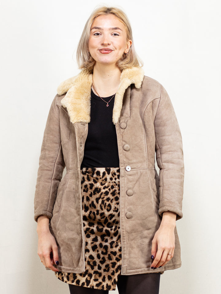 Vintage 70's Women Sheepskin Coat in Grey - NorthernGrip