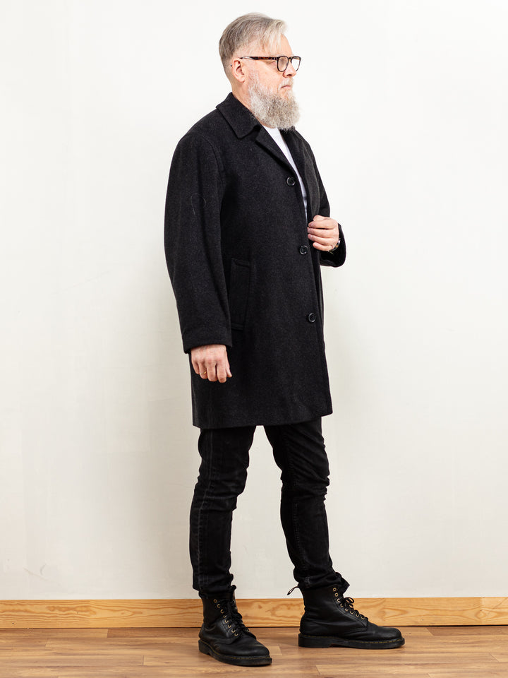 Vintage 80's Men Cashmere Wool Blend Coat in Dark Grey - NorthernGrip