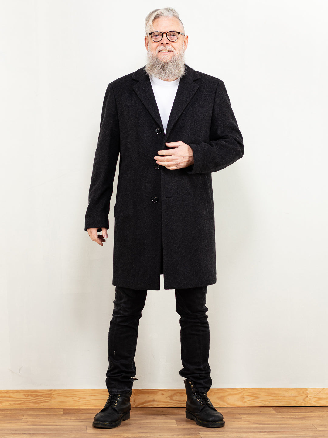 Vintage 90's Men Cashmere Wool Blend Coat in Grey - NorthernGrip