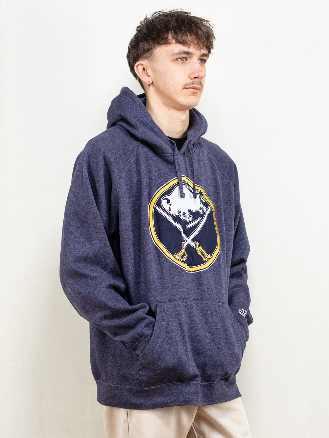 Vintage 00's Men Buffalo Sabres Hoodie in Blue - NorthernGrip