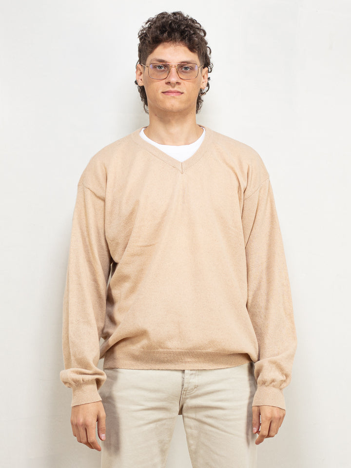 Vintage 90's Men V-Neck Sweater in Beige - NorthernGrip