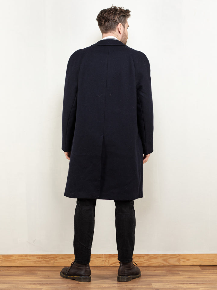 Vintage 80's Men Wool Coat in Navy Blue - NorthernGrip