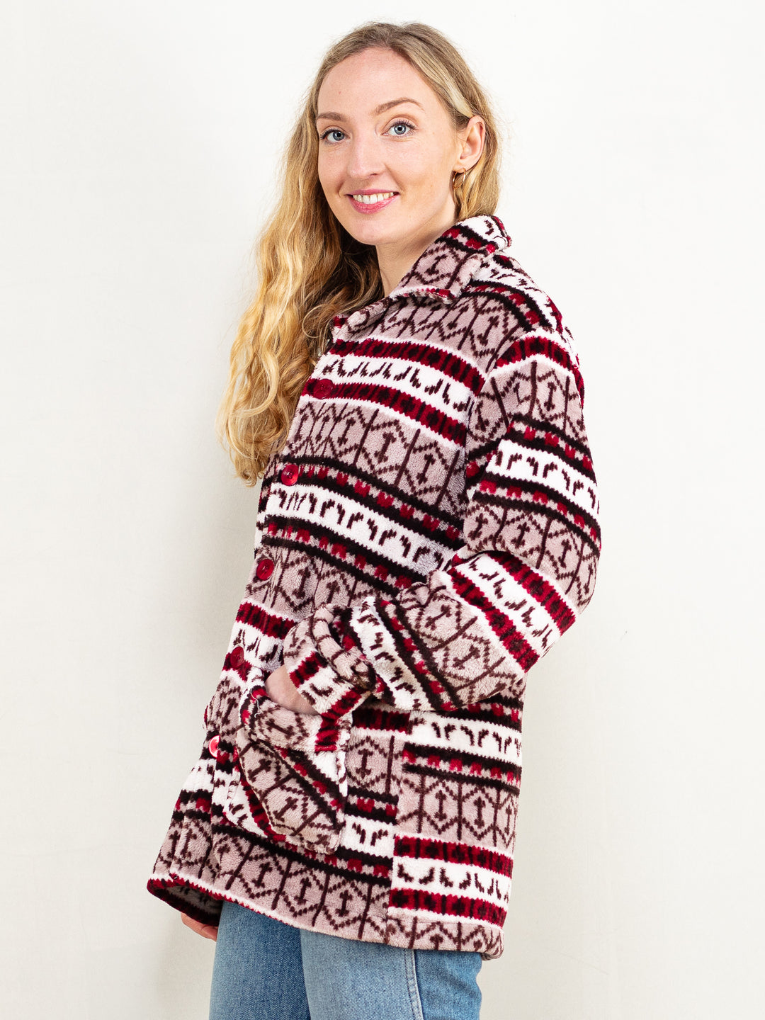 Vintage 00's Women Patterned Fleece Jacket in Red - NorthernGrip