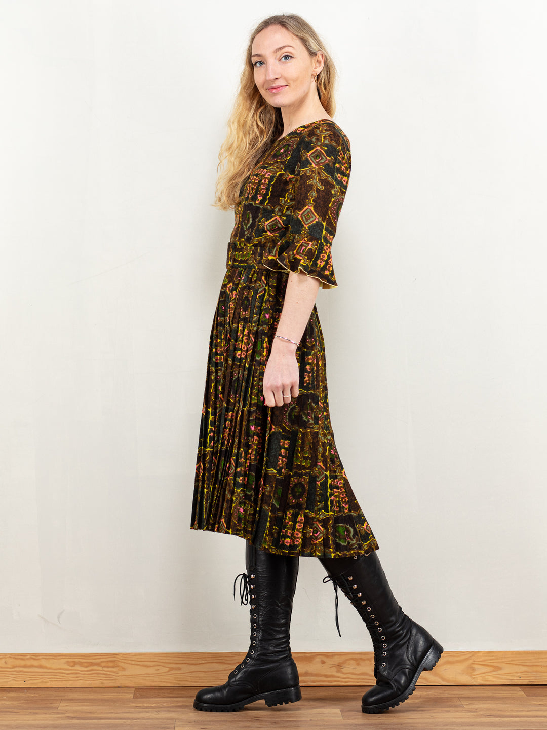 Vintage 50's Women Midi Patterned Dress in Brown and Green - NorthernGrip