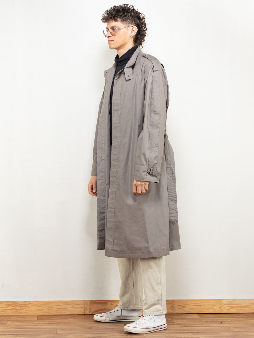Vintage 90's Men Trench Coat in Grey - NorthernGrip