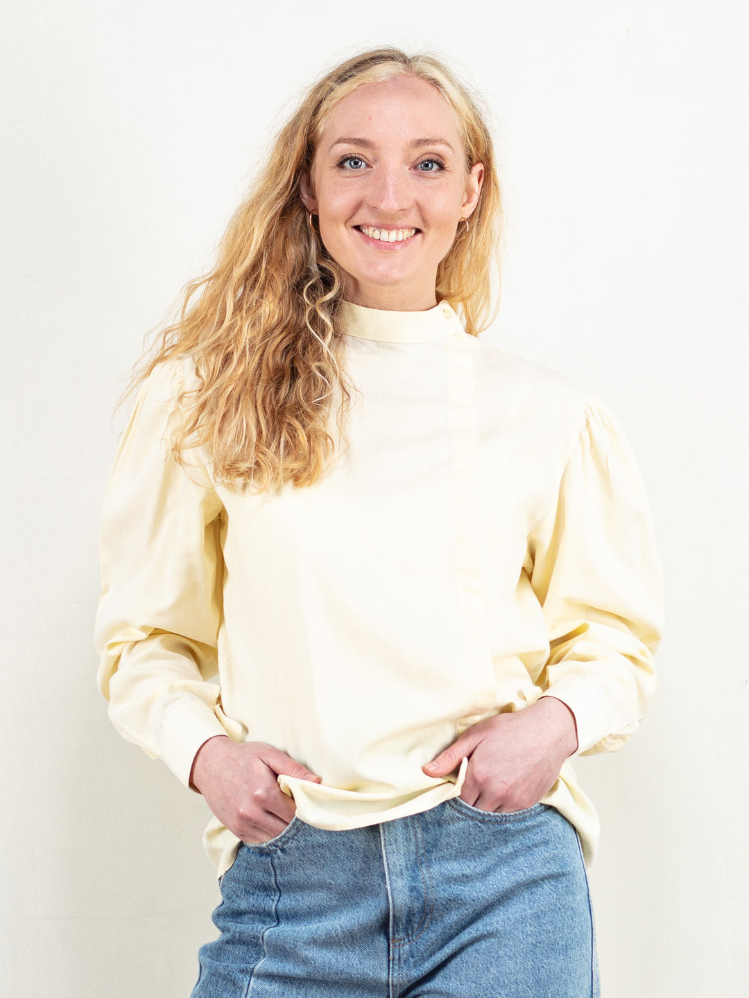 Vintage 70's Women Pastel Yellow Blouse - NorthernGrip
