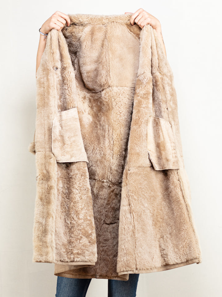 Vintage 80's Women Sheepskin Coat in Beige - NorthernGrip