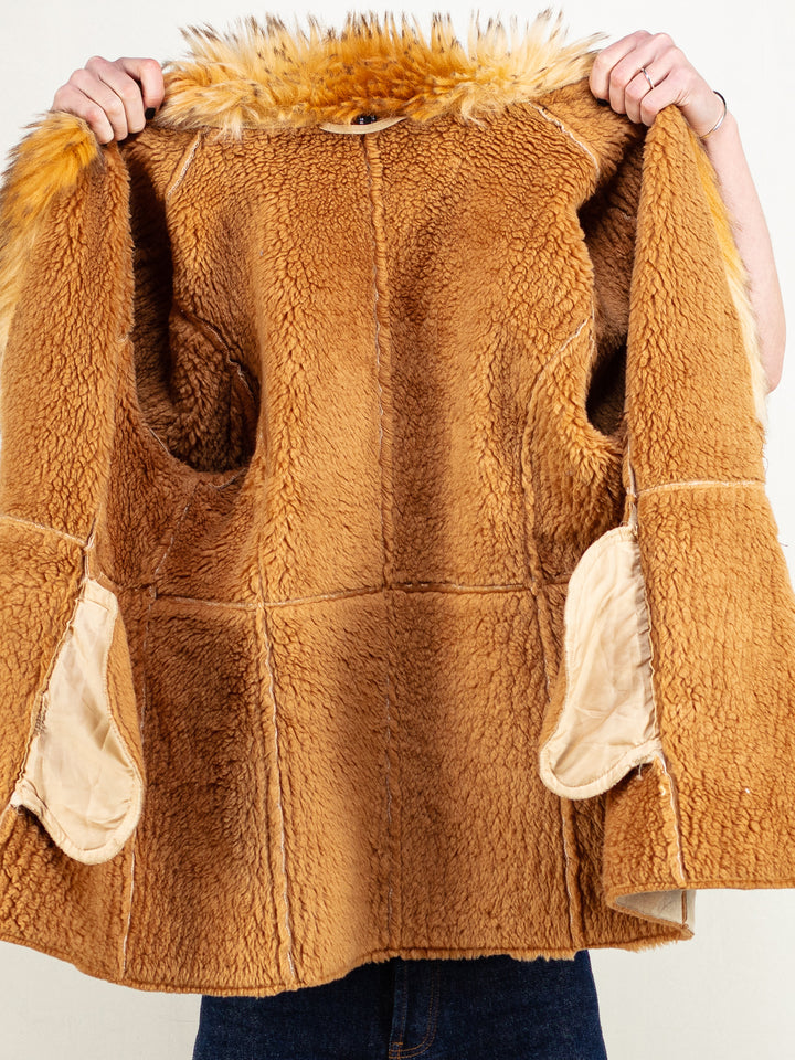 Vintage 90's Women Faux Suede Coat in Beige - NorthernGrip