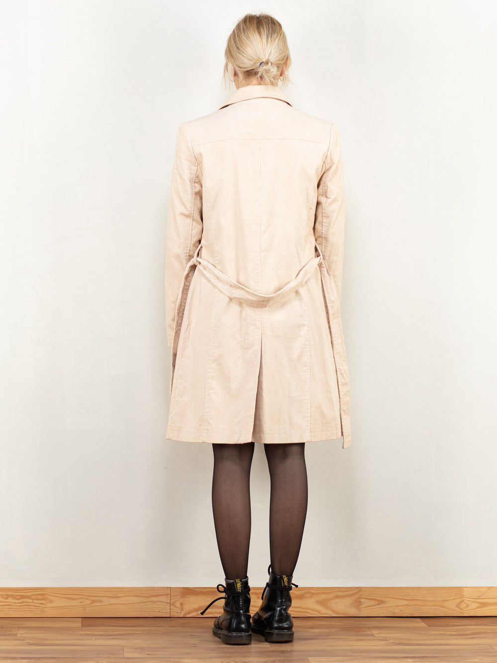 Vintage 00's Women Corduroy Coat in Beige - NorthernGrip