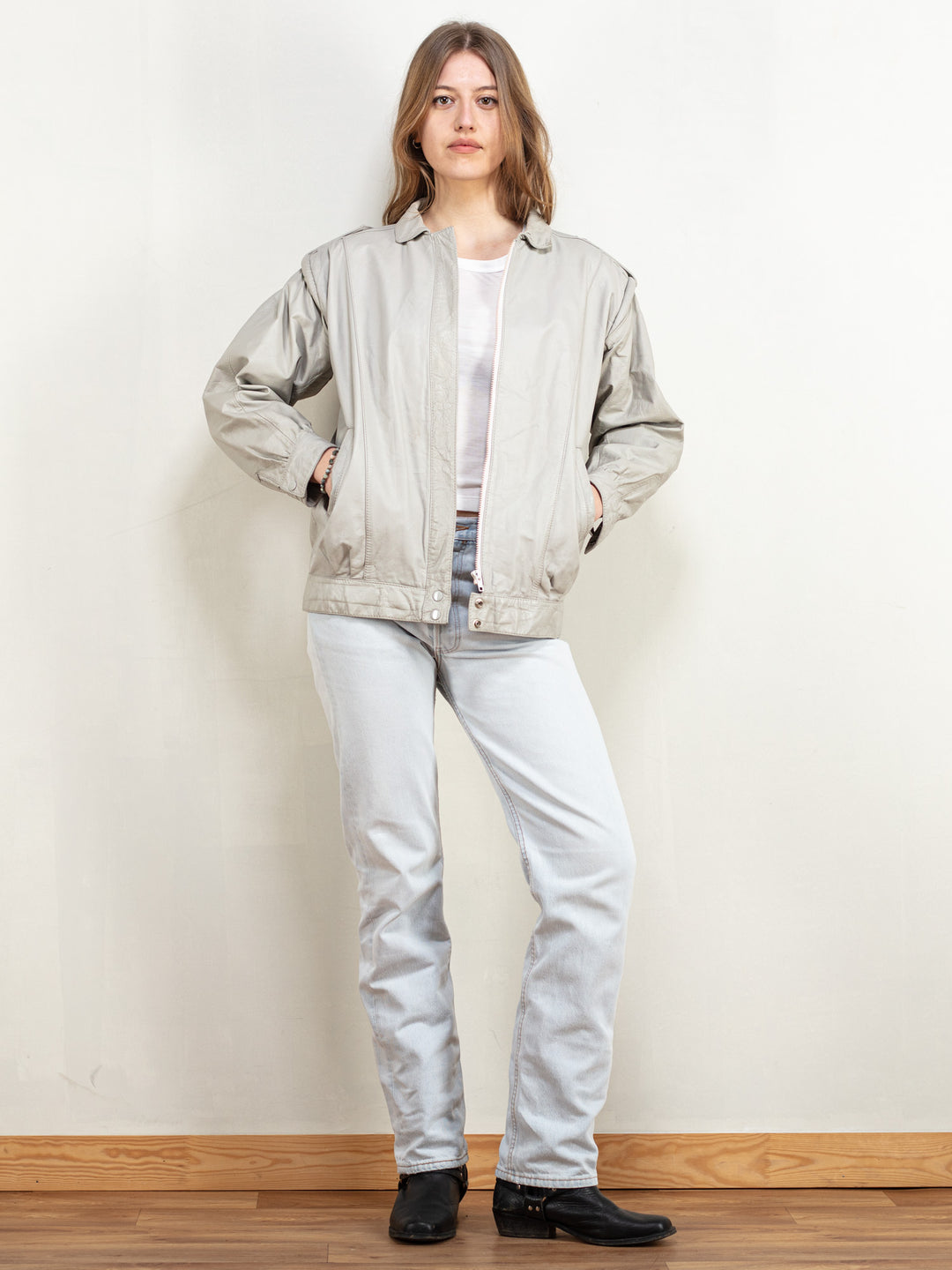 Vintage 80's Women Leather Jacket in Grey - NorthernGrip