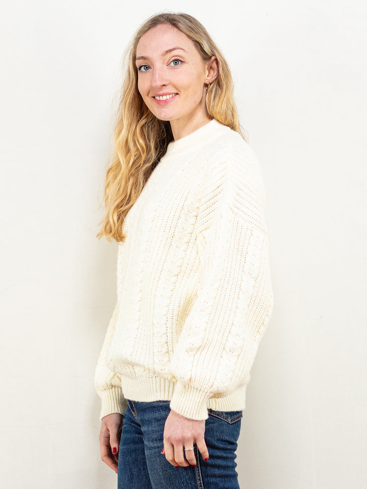 Vintage 80's Women Cable Knit Sweater in Cream - NorthernGrip