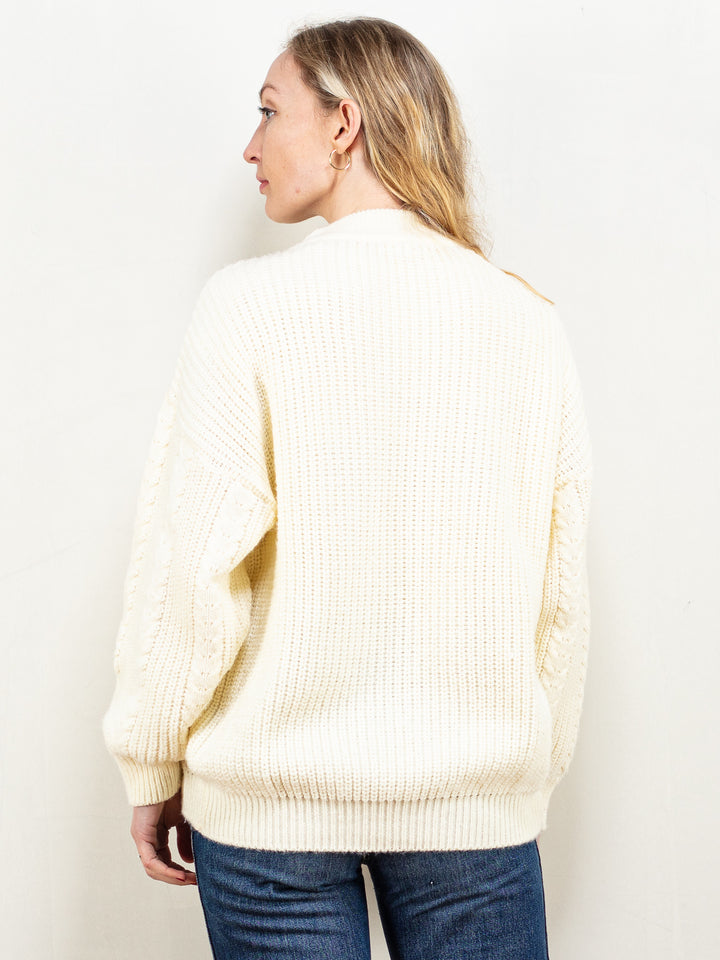 Vintage 80's Women Cable Knit Sweater in Cream - NorthernGrip