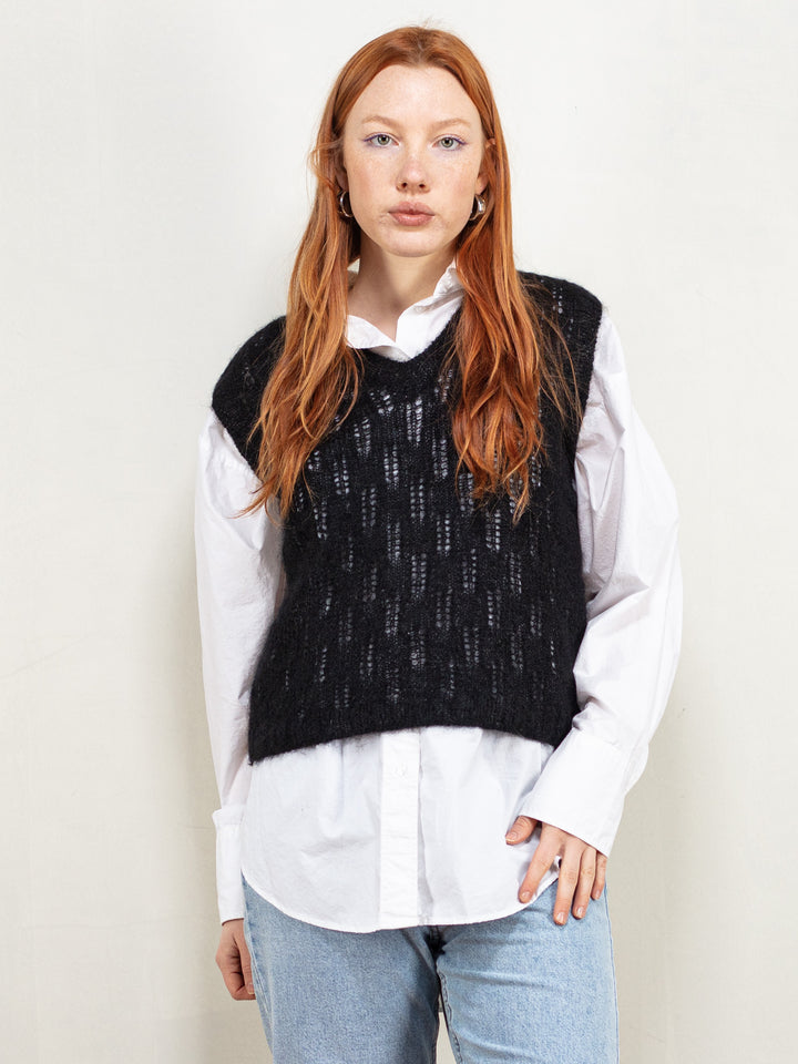 Vintage 90's Women Handmade Fine Knit Vest in Black - NorthernGrip
