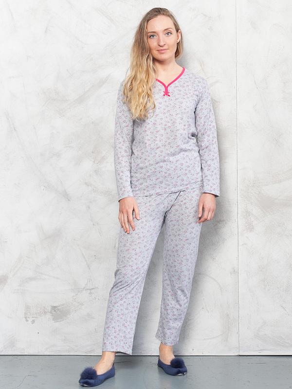 Vintage 90's Women Gray Ditsy Print Pajama Set - NorthernGrip
