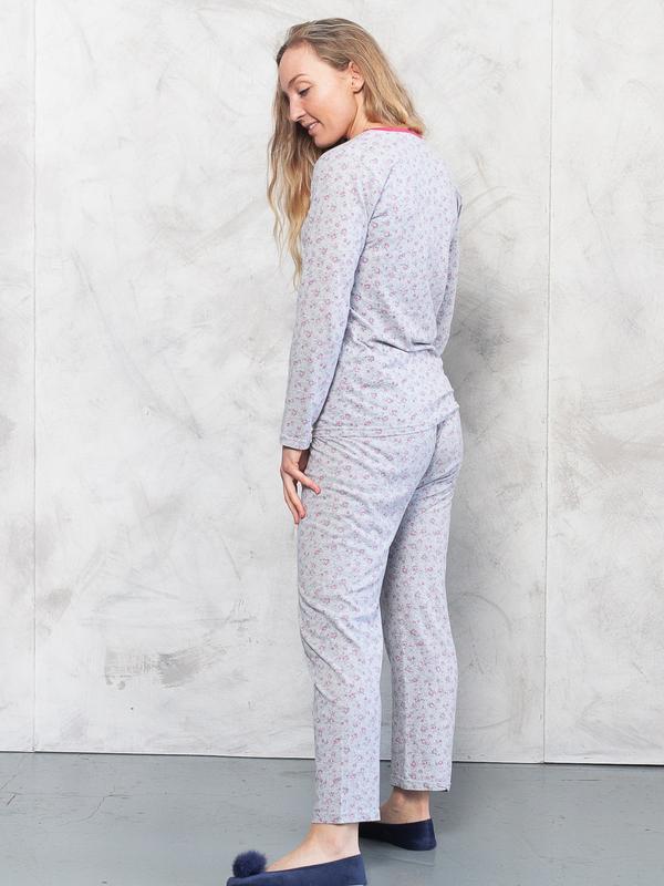Vintage 90's Women Gray Ditsy Print Pajama Set - NorthernGrip
