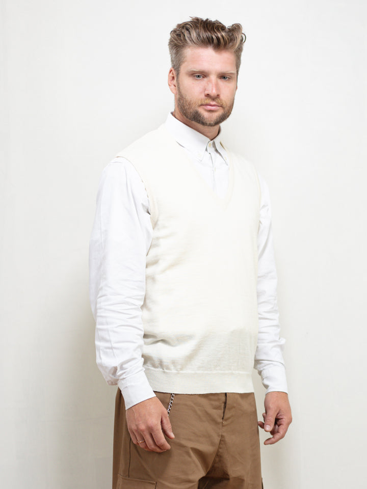 Vintage 80's Beige Sweater Waistcoat Vest - NorthernGrip