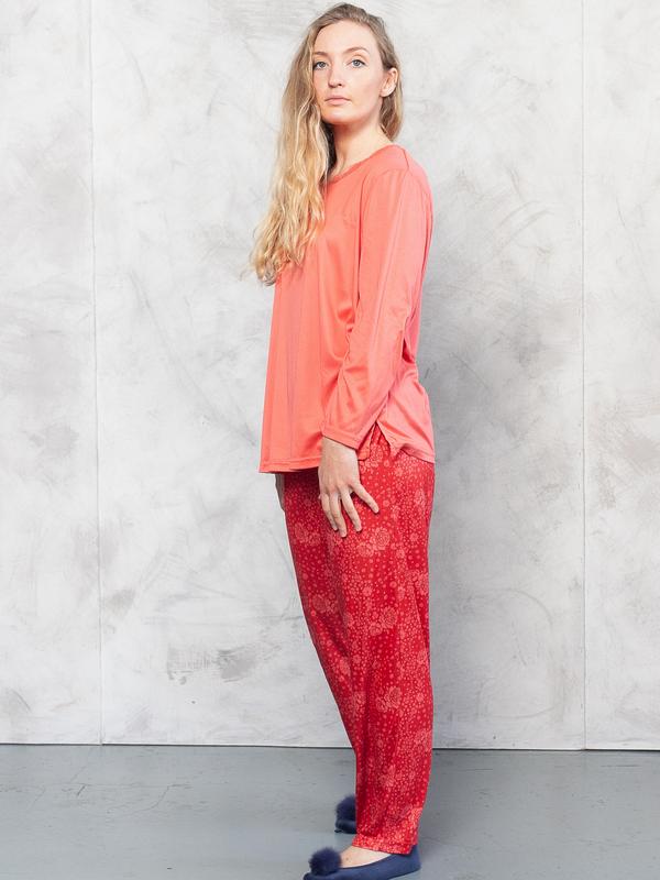 Vintage 90's Women Red Pajama Set - NorthernGrip